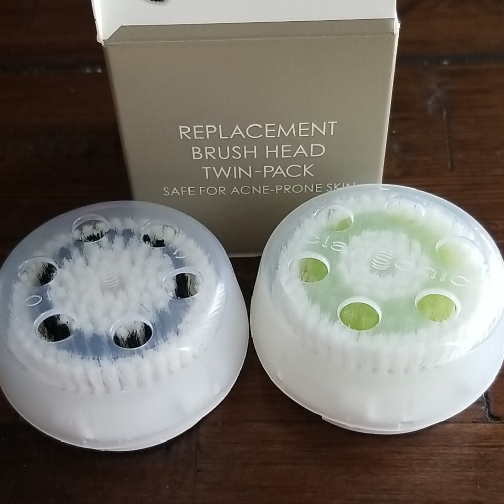 Acne & Sensitive Replacement Brush Head Twin Pack